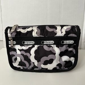 LeSportsac Monochrome Cloud Pattern Pouch Wallet/Makeup/Toiletry/Coin Bag Small